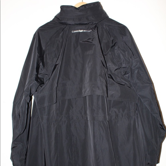 LIMITED TIME 40% OFF Mens Black Calvin Klein Raincoat - Picture 2 of 3